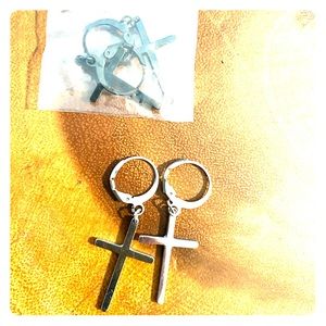 ➡️ Bundle for MAX savings ✂️📍😉